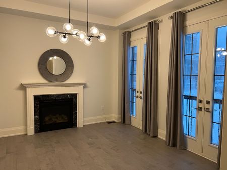 For Lease - 2193 Grayson Green Court, Oakville, Ontario - Photo 2