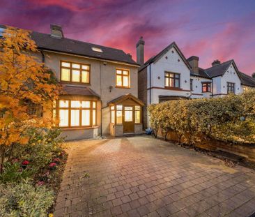 4 bedroom semi-detached house to rent - Photo 5