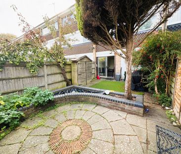 Hatfield Crescent, Hemel Hempstead, HP2 6DA, Hertfordshire - Photo 6