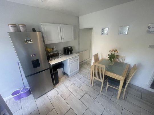 2 bedroom house to rent - Photo 1