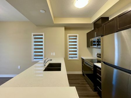 For Lease - 24 Waterlily Way, Hamilton, Ontario - Photo 3