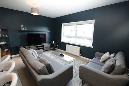 Mulberry Square, Renfrew - Photo 3