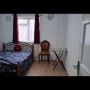 Room in a Shared Flat, St Anns.Barking, IG11 - Photo 3