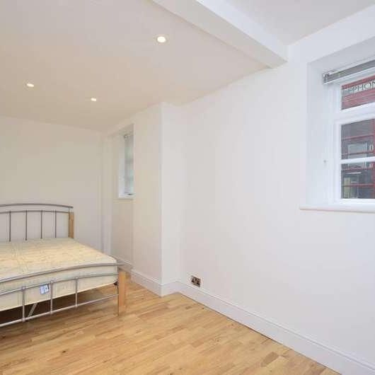 Buckland Crescent, Hampstead, NW3 - Photo 1