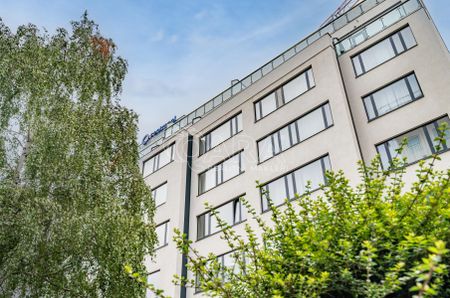 Pronájem bytu 1+kk a garsoniéry 28 m², Pobřežní , Praha - Photo 2