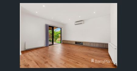 Modern Comfort in a Prime Doncaster East Location! - Photo 5