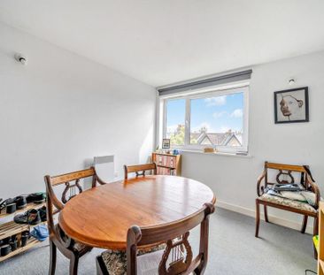 2 bedroom penthouse to rent - Photo 5