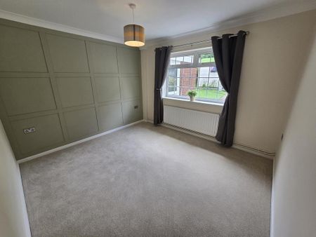 2 bedroom bungalow to rent - Photo 2