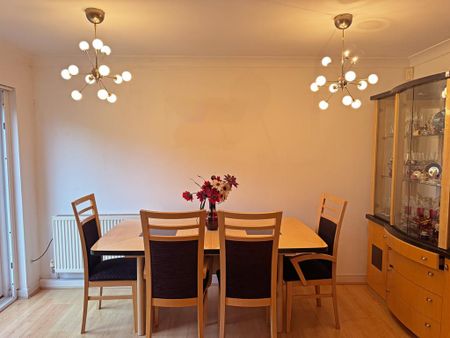 4 bedroom terraced house to rent - Photo 5