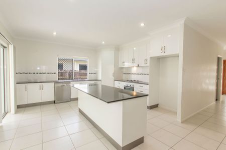 11 Elford Place, Mount Louisa - Photo 5
