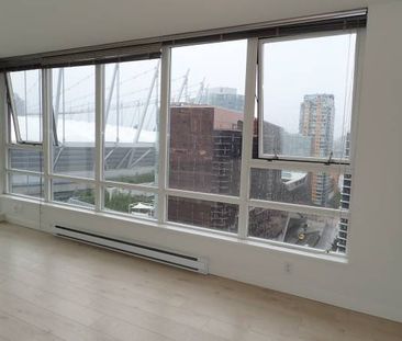 Yaletown 2 Bedroom 1 bath at Max with amazing amentites! - Photo 4