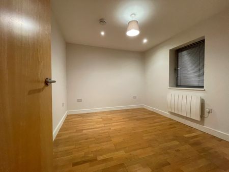 2 Bed Flat, Thomas Court, BS1 - Photo 3