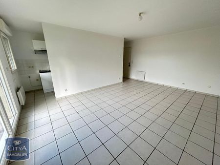 Location Appartement 2 pièces 48m² MONTIGNY EN GOHELLE 62640 - Photo 2