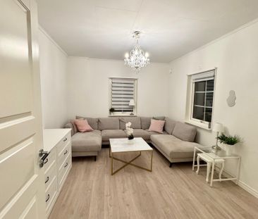 Vårdkasevägen, Segeltorp - Photo 1