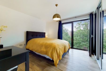 Albatross Way, London, SE16 - Photo 3
