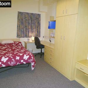 ENSUITE ROOMS - Photo 2