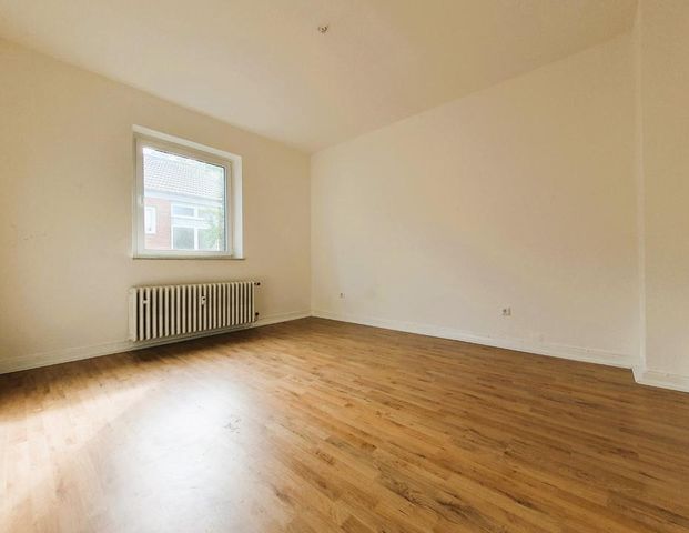 Große 2 Zimmer Wohnung mit Balkon – WG - geeignet - Photo 1