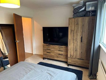 Haden Hill Road, Halesowen, West Midlands, B63 - Photo 3