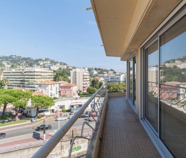 Location Appartement 3 pièces 89m² CANNES 06400 - Photo 5