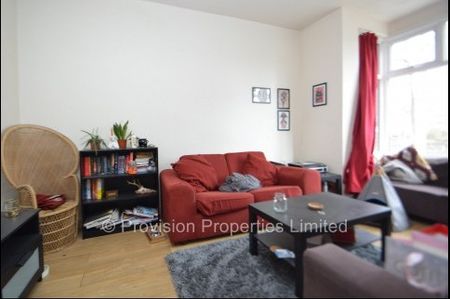 2 Bedroom Properties Meanwood - Photo 3