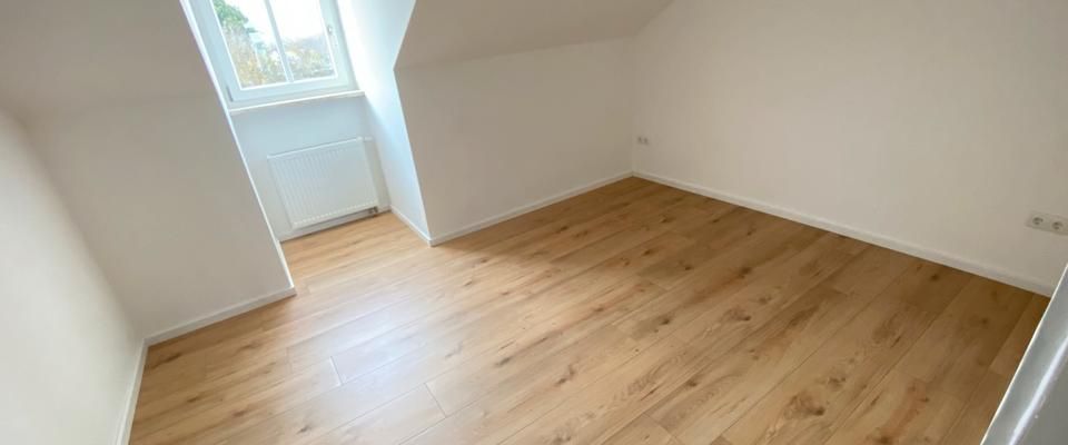 2-Zimmer Dachgeschosswohnung mit Küche in Altötting - Foto 1
