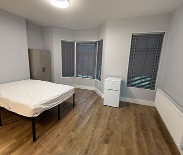 Room in a Shared House, Holmewood Road, SE25 - Photo 6
