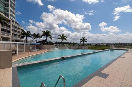 Short-Term ACCOMMODATION Sunshine Coast:Pelican Waters Resort, Caloundra - Photo 2