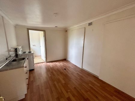 Perfect Central Location - Photo 2