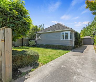 Cosy 2-Bedroom Home Plus Study with Large Deck in Strowan - Photo 4