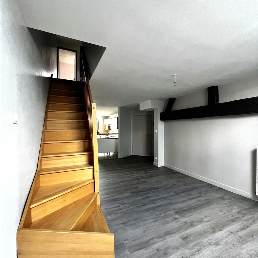 Location Appartement 4 pièces 82m² - Photo 1