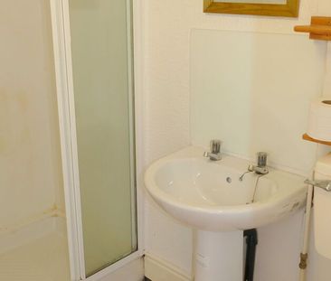 Room 7, Columbus Ravine, Scarborough - Photo 4