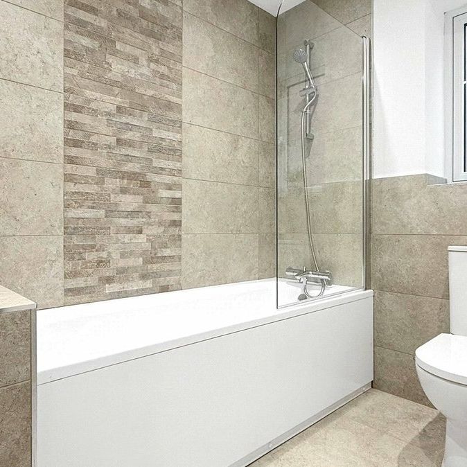 2 bedroom property to rent - Photo 1