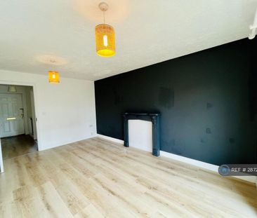 2 bedroom end of terrace house to rent - Photo 4