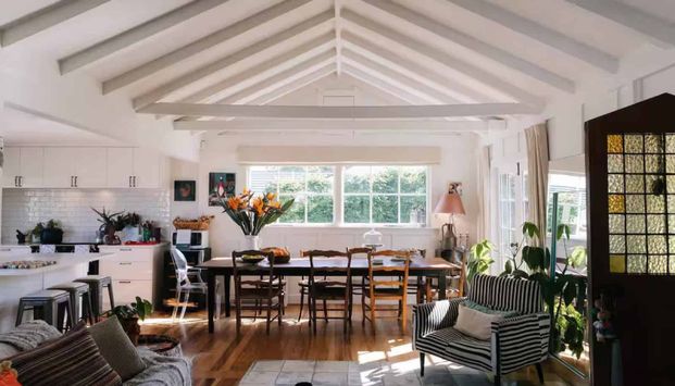 Havelock North - Muritai Crescent "Casa da Karina" 5 Month fixed term - Photo 1