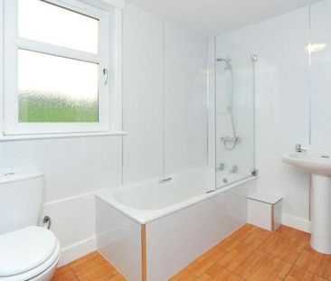 3 bedroom detached house to rent - Photo 4