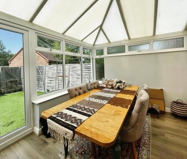 3 bedroom end of terrace house to rent - Photo 3