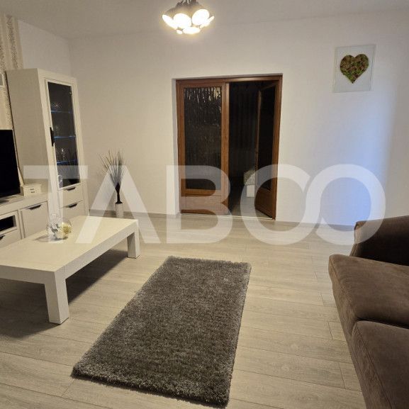 PRIMA INCHIRIERE: Casa cu 3 camere, 82 mp utili curte in Tur - Photo 1