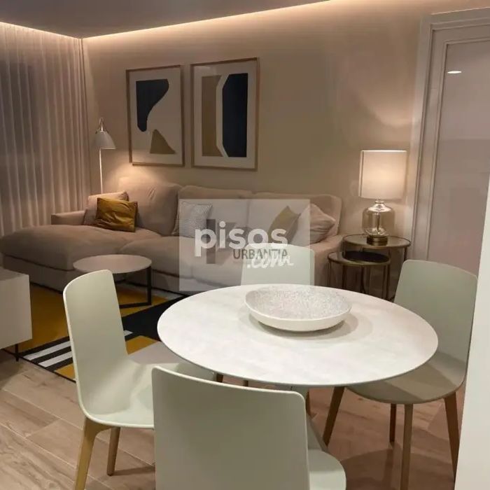 Apartamento en alquiler en Calle de Paulino Caballero - Photo 1