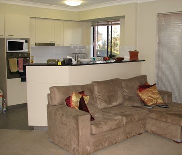 2-bedroom shared unit, Princes Highway Fairy Meadow NSW - Photo 5