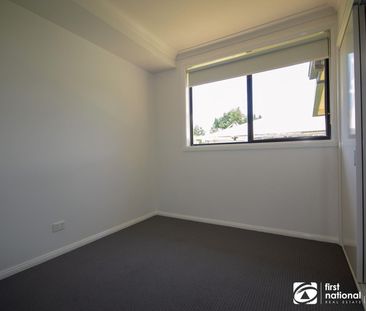 THE IDEAL FAMILY HOME - Photo 3