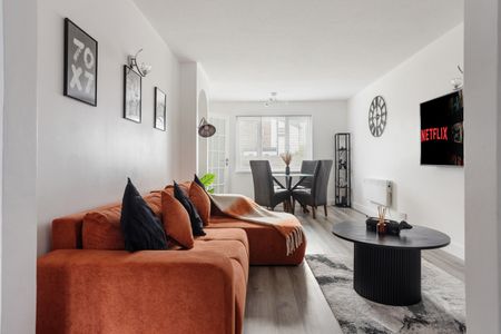 2 Bed Flat, Brocklesby Road, SE25 - Photo 4