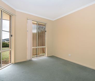 Spacious Family Home in Quite Court - Photo 3