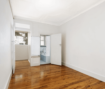 Trendy One Bed Plus Study Apartment - Photo 3