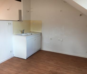Location Appartement 3 pièces 47m² CHATELLERAULT 86100 - Photo 1