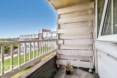 1 bedroom flat to rent - Photo 3