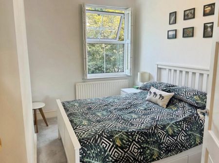 3 bedroom apartment to rent - Photo 4