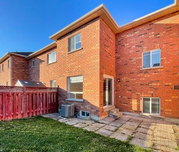 For Lease - 110 Dolce Crescent, Vaughan, Ontario - Photo 3