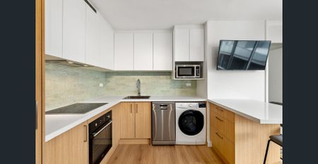 Beautiful Executive Apartment - Photo 4