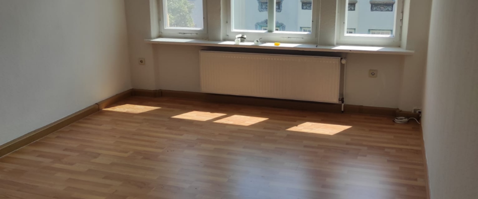 schöne 3-Zimmer mit EBK (2021 saniert) - Gera Stadtmitte - Foto 1