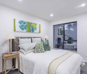 **Modern 2-Bedroom, 2.5 Bathroom House in Howick** - Photo 4